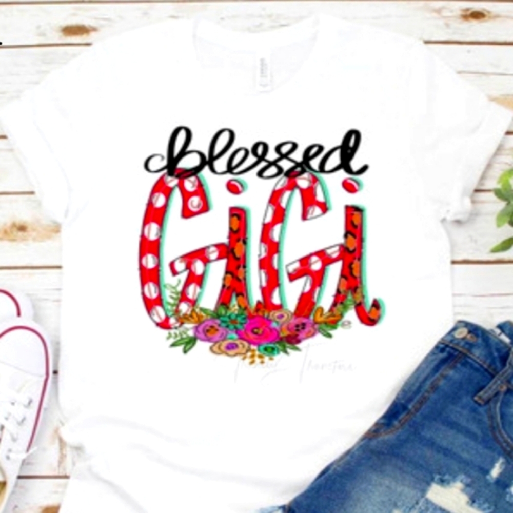 Gilden brand " Gigi" t-shirt.